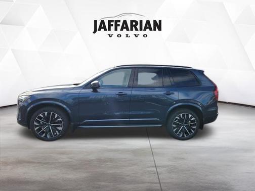 2026 Volvo XC90 B6 Ultra Dark Theme 7-Seater