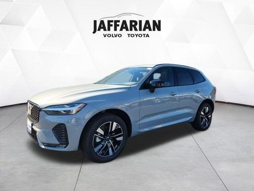 2026 Volvo XC60 B5 Core
