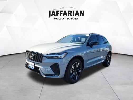 2026 Volvo XC60 B5 Core