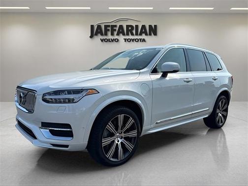 2024 Volvo XC90 Recharge Plug-In Hybrid T8 Ultimate Bright Theme 7-Seater
