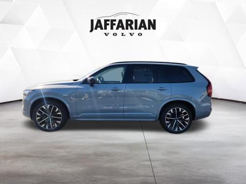 2026 Volvo XC90 B6 Ultra Dark Theme 6-Seater