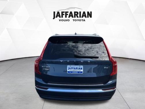 2023 Volvo XC90 B6 Plus 7-Seater