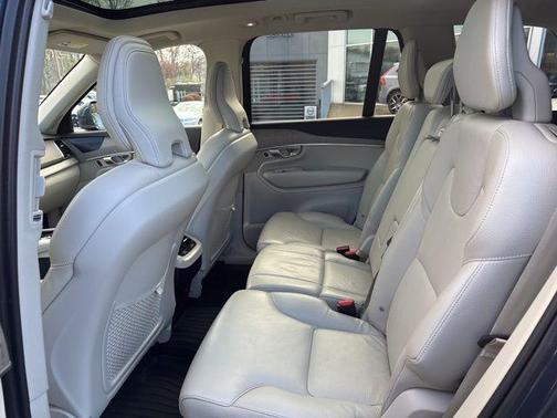 2023 Volvo XC90 B6 Plus 7-Seater