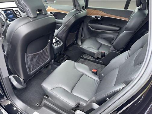 2023 Volvo XC90 B6 Plus 6-Seater