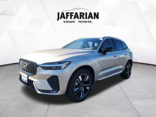 2026 Volvo XC60 B5 Plus