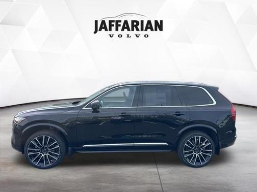 Onyx Black Metallic 2026 Volvo XC90 B6 Plus 6-Seater