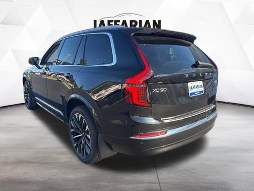 2026 Volvo XC90 B5 Plus 7-Seater