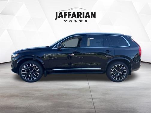 2026 Volvo XC90 B5 Plus 7-Seater