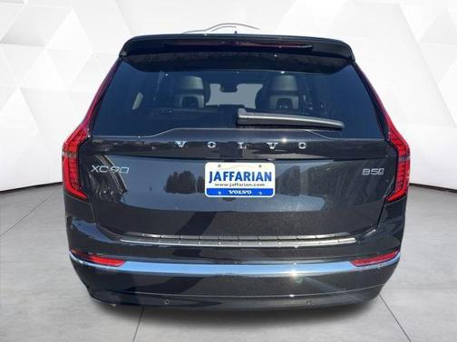 2026 Volvo XC90 B5 Plus 7-Seater