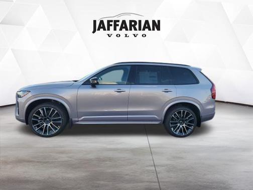 2026 Volvo XC90 B6 Ultra Dark Theme 7-Seater