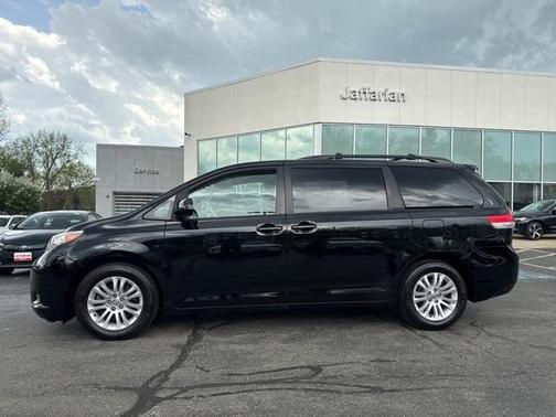 2014 Toyota Sienna XLE