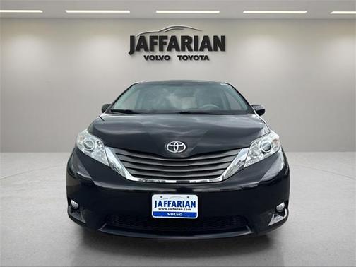 2014 Toyota Sienna XLE