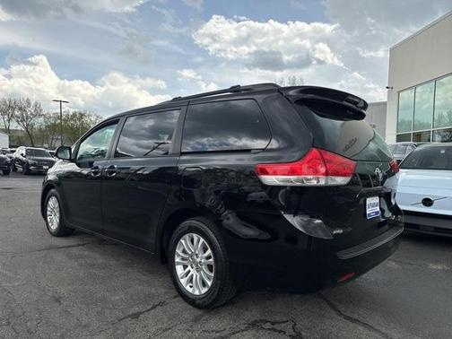 2014 Toyota Sienna XLE