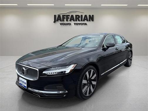 2025 Volvo S90 Plug-In Hybrid T8 Ultra
