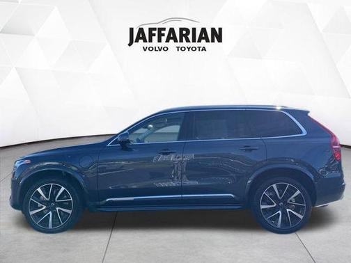 2021 Volvo XC90 Recharge Plug-In Hybrid T8 Inscription Expression 7 Passenger
