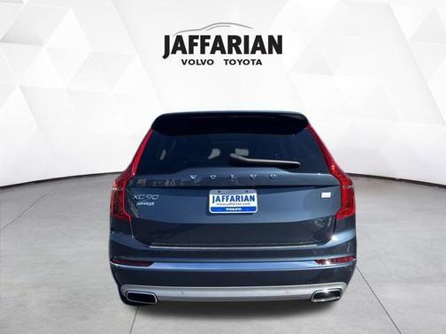 2021 Volvo XC90 Recharge Plug-In Hybrid T8 Inscription Expression 7 Passenger