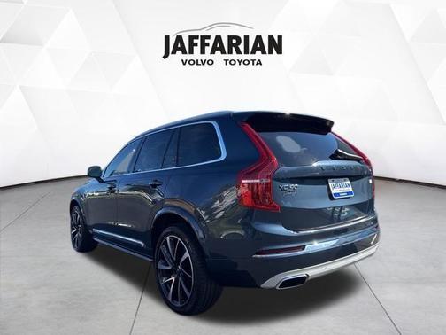 2021 Volvo XC90 Recharge Plug-In Hybrid T8 Inscription Expression 7 Passenger