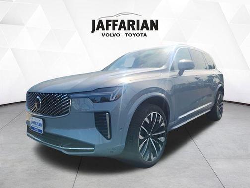 2026 Volvo XC90 Plug-In Hybrid T8 Plus 7-Seater