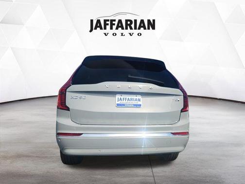 2026 Volvo XC90 Plug-In Hybrid T8 Plus 7-Seater