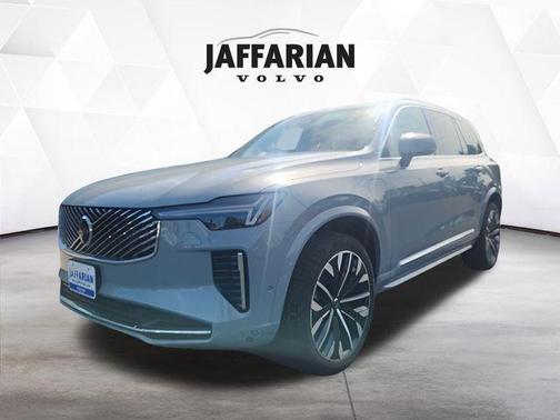 2026 Volvo XC90 Plug-In Hybrid T8 Plus 7-Seater