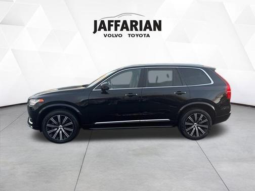 2022 Volvo XC90 T6 Inscription 7 Passenger