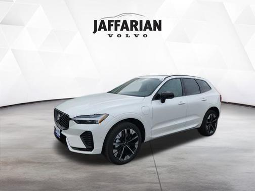 2026 Volvo XC60 Plug-In Hybrid T8 Plus