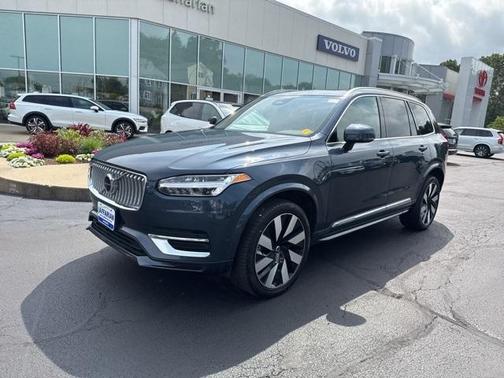 2024 Volvo XC90 Recharge Plug-In Hybrid T8 Plus Bright Theme 7 Passenger