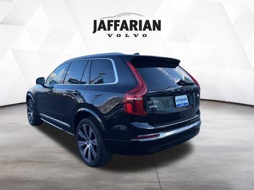 2023 Volvo XC90 Recharge Plug-In Hybrid T8 Plus Bright Theme 7 Passenger