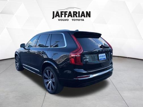 2023 Volvo XC90 Recharge Plug-In Hybrid T8 Plus Bright Theme 7 Passenger