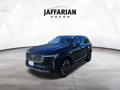 Onyx Black Metallic 2026 Volvo XC90 B6 Plus 7-Seater