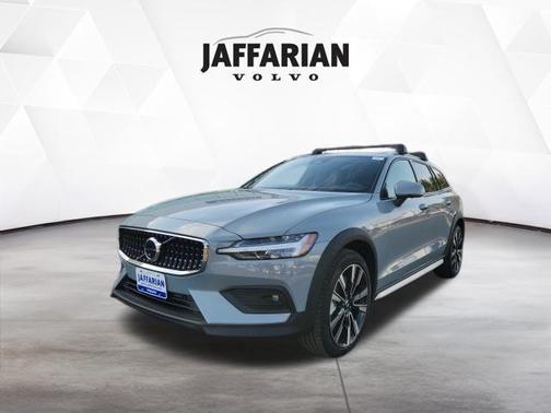 Gray Metallic 2026 Volvo V60 Cross Country B5 Ultra