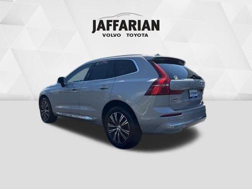 2022 Volvo XC60 B5 Inscription