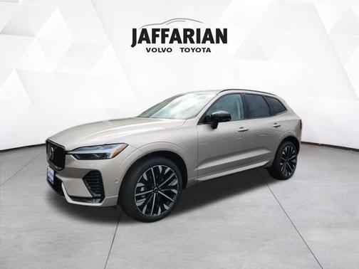 2026 Volvo XC60 B5 Ultra