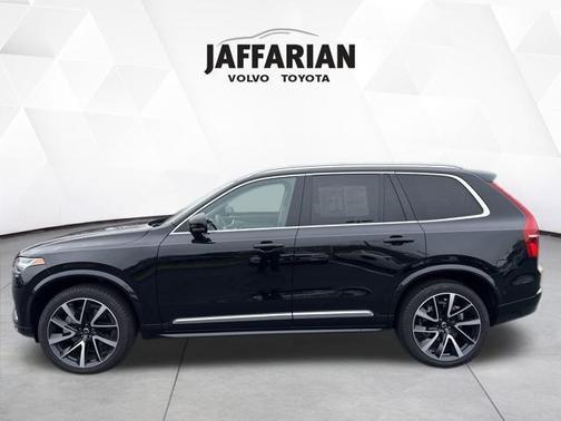 2024 Volvo XC90 B6 Plus Bright Theme 6-Seater