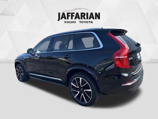 2024 Volvo XC90 B6 Plus Bright Theme 6-Seater