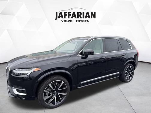2024 Volvo XC90 B6 Plus Bright Theme 6-Seater