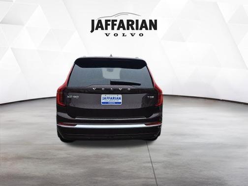 Red Metallic 2026 Volvo XC90 Plug-In Hybrid T8 Plus