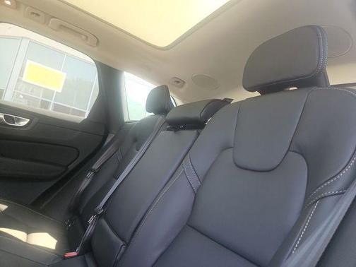 Mulberry Metallic 2026 Volvo XC60 Plug-In Hybrid Ultra, T8 AWD Electric/Gasoline, Dark