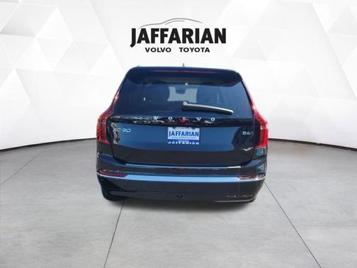 2026 Volvo XC90 B6 Ultra 7-Seater