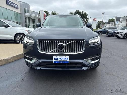2022 Volvo XC90 T6 Inscription 7 Passenger