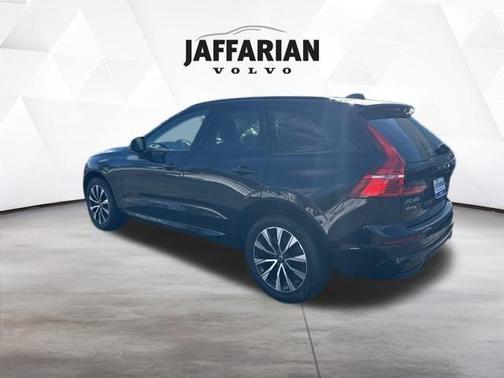 2024 Volvo XC60 B5 Core