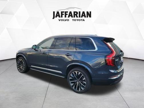 2026 Volvo XC90 B6 Plus 7-Seater