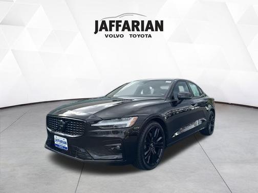 2023 Volvo S60 B5 Ultimate Black Edition