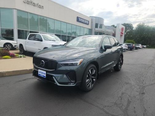 2026 Volvo XC60 B5 Core