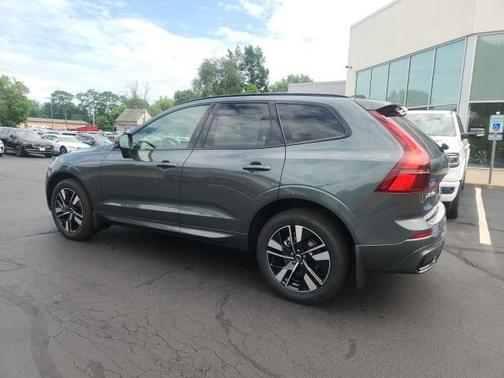 2026 Volvo XC60 B5 Core