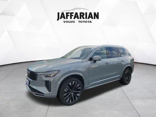 2026 Volvo XC90 B6 Ultra 7-Seater