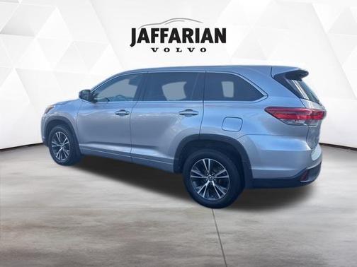 2018 Toyota Highlander LE
