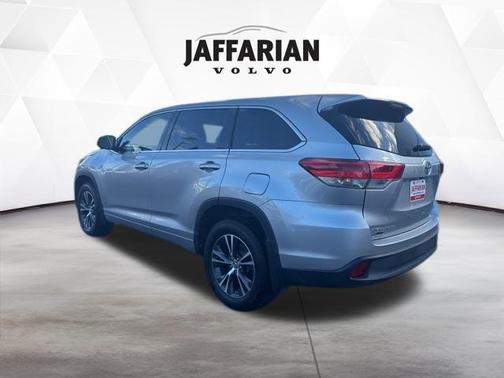 2018 Toyota Highlander LE