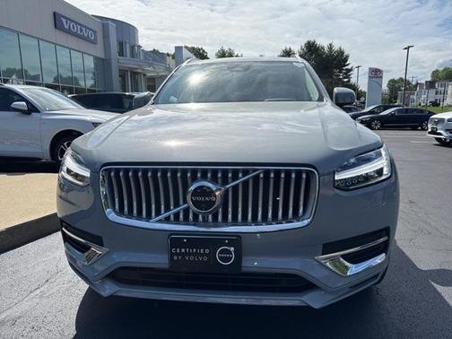 2024 Volvo XC90 Recharge Plug-In Hybrid T8 Plus Bright Theme 7 Passenger