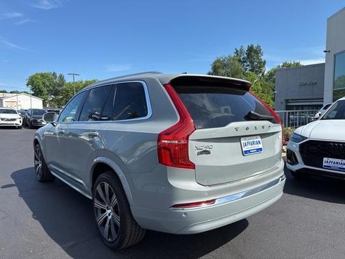 2024 Volvo XC90 Recharge Plug-In Hybrid T8 Plus Bright Theme 7 Passenger